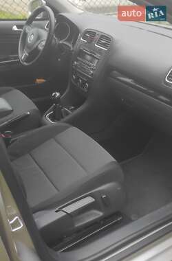 Універсал Volkswagen Jetta 2013 в 