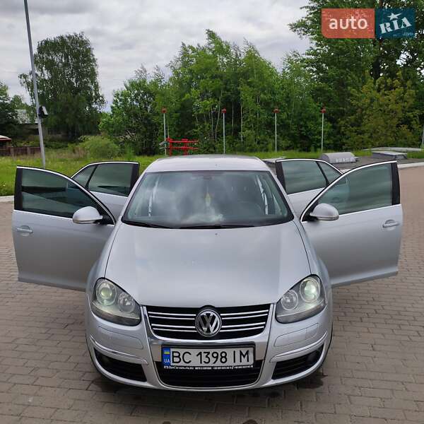 Седан Volkswagen Jetta 2007 в Стрые