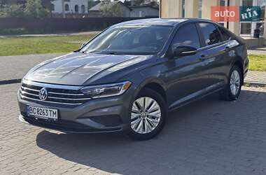 Седан Volkswagen Jetta 2018 в Львові