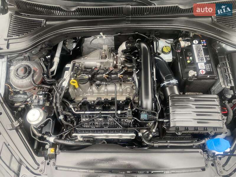 Седан Volkswagen Jetta 2018 в Львове