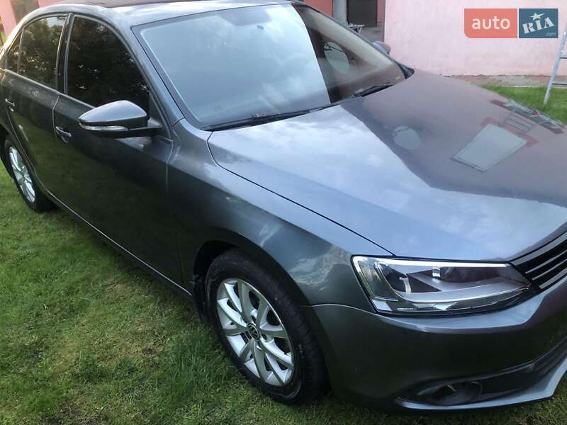 Volkswagen Jetta 2012