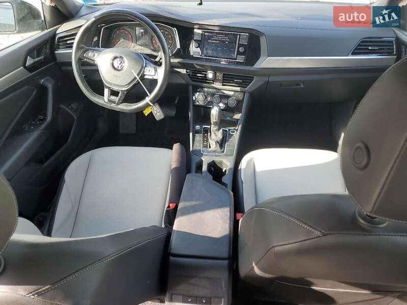 Седан Volkswagen Jetta 2021 в Львове