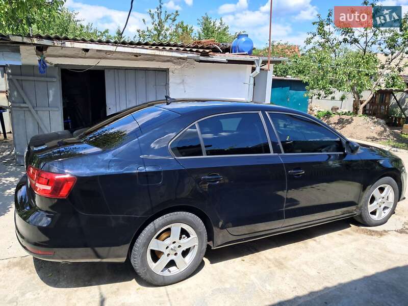 Седан Volkswagen Jetta 2015 в Новомосковську