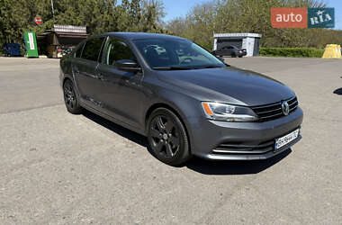 Седан Volkswagen Jetta 2015 в 