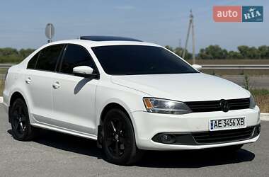 Седан Volkswagen Jetta 2012 в 