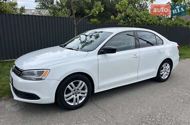 Седан Volkswagen Jetta 2014 в 