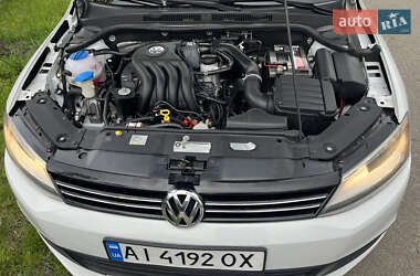 Седан Volkswagen Jetta 2014 в 