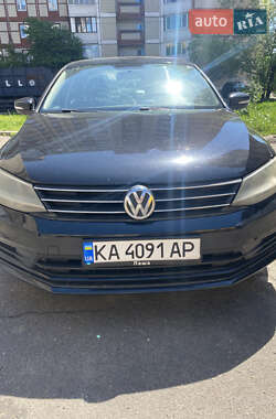 Седан Volkswagen Jetta 2014 в Києві