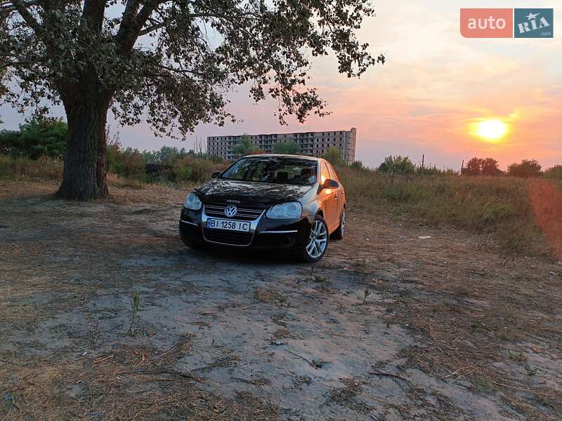 Седан Volkswagen Jetta 2005 в 