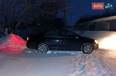 Седан Volkswagen Jetta 2005 в 