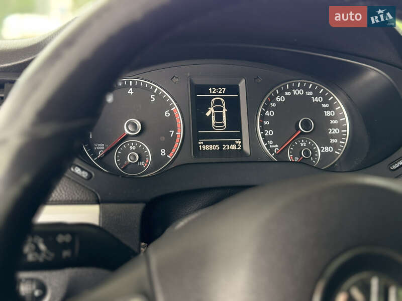 Седан Volkswagen Jetta 2012 в Николаеве