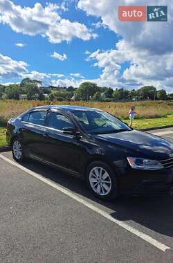Седан Volkswagen Jetta 2015 в 