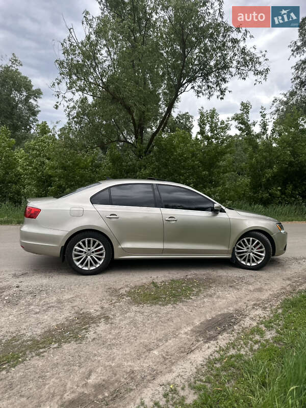 Седан Volkswagen Jetta 2012 в Киеве