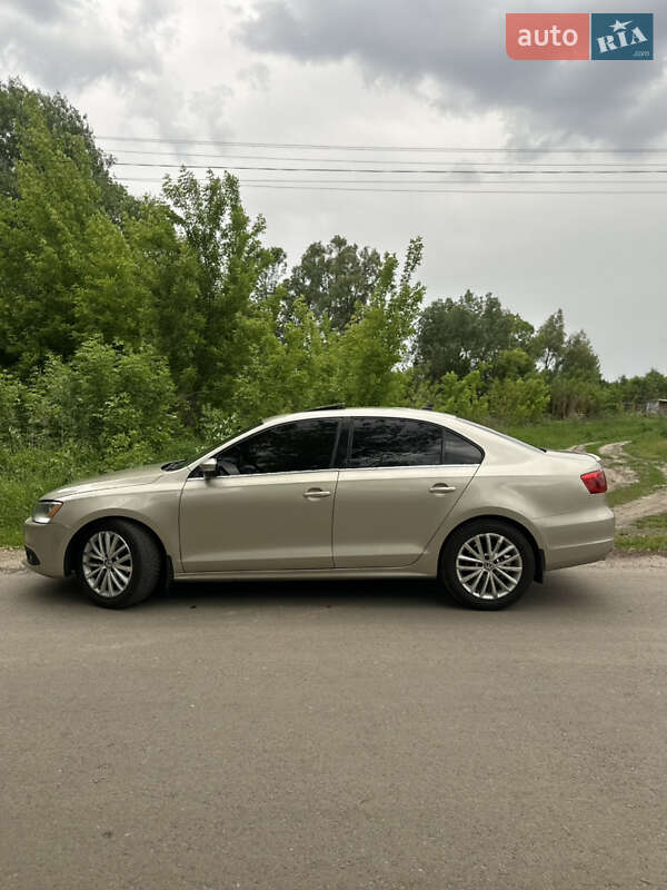 Седан Volkswagen Jetta 2012 в Киеве