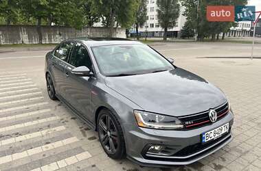 Седан Volkswagen Jetta 2016 в Львове