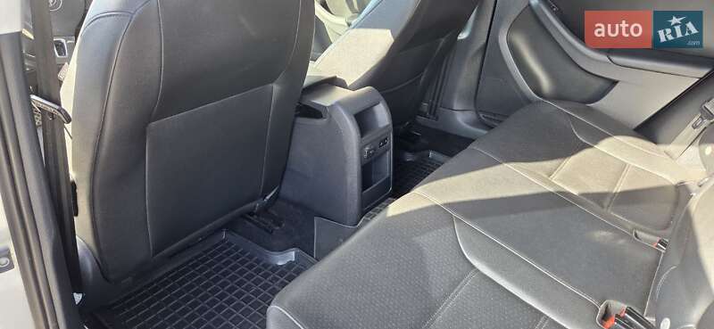 Седан Volkswagen Jetta 2013 в Харькове