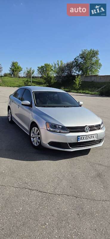 Седан Volkswagen Jetta 2013 в Харькове