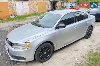 Седан Volkswagen Jetta 2011 в 