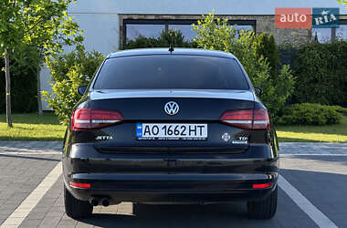Седан Volkswagen Jetta 2015 в Мукачево