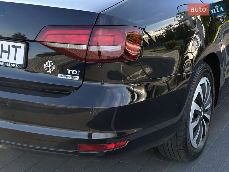 Седан Volkswagen Jetta 2015 в Мукачевому