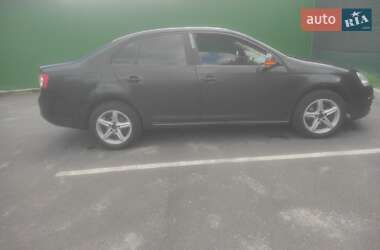 Седан Volkswagen Jetta 2008 в 