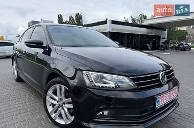 Седан Volkswagen Jetta 2015 в Одессе