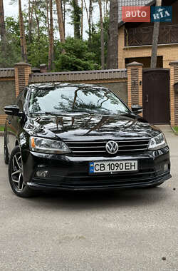 Седан Volkswagen Jetta 2015 в Чернігові