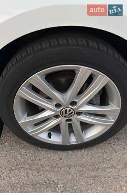 Седан Volkswagen Jetta 2015 в 