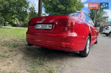 Седан Volkswagen Jetta 2012 в 