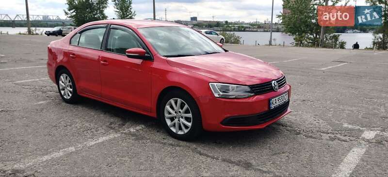 Седан Volkswagen Jetta 2011 в Києві