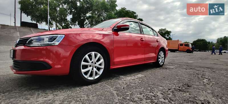 Седан Volkswagen Jetta 2011 в Києві