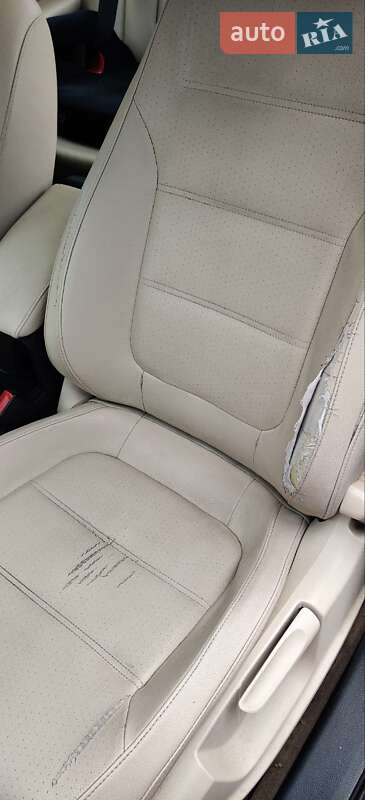 Седан Volkswagen Jetta 2011 в Києві