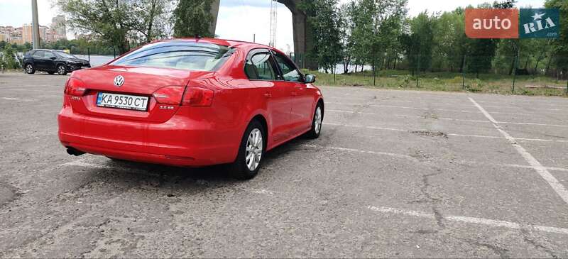 Седан Volkswagen Jetta 2011 в Києві