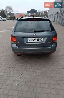 Универсал Volkswagen Jetta 2012 в 