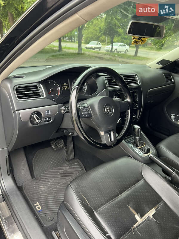 Седан Volkswagen Jetta 2012 в Черкасах фото 27 Седан Volkswagen Jetta 2012 в Черкасах