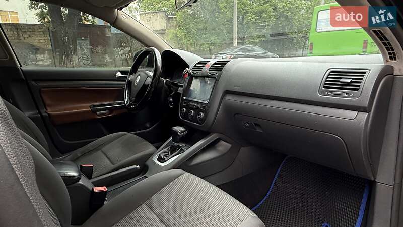 Седан Volkswagen Jetta 2008 в Одесі