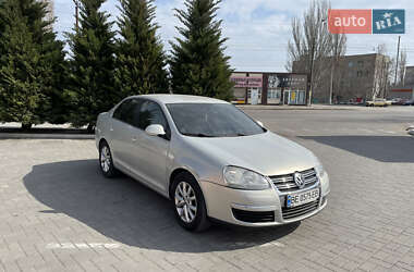 Седан Volkswagen Jetta 2010 в Николаеве