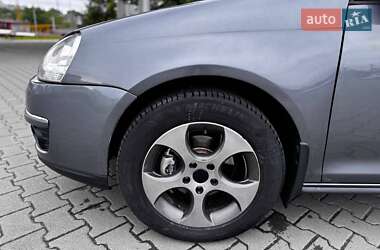 Седан Volkswagen Jetta 2007 в 