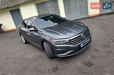Седан Volkswagen Jetta 2019 в 