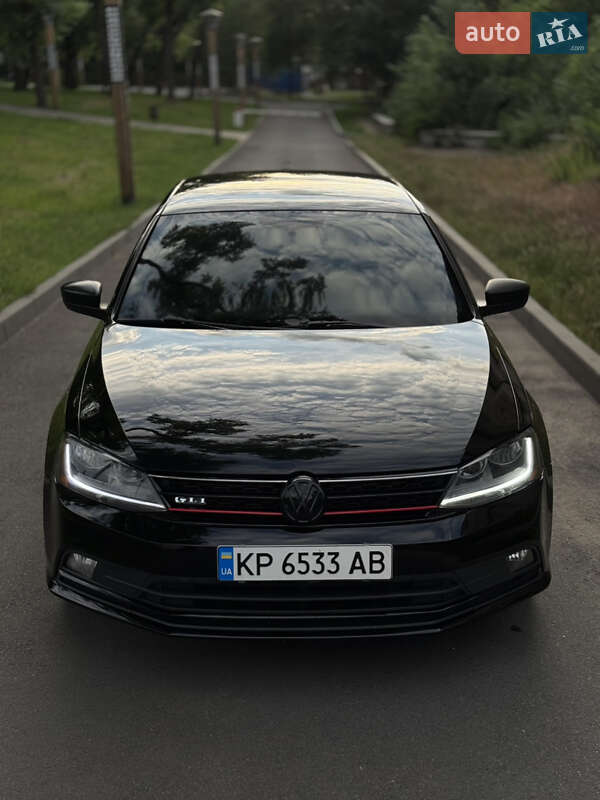 Седан Volkswagen Jetta 2014 в Днепре