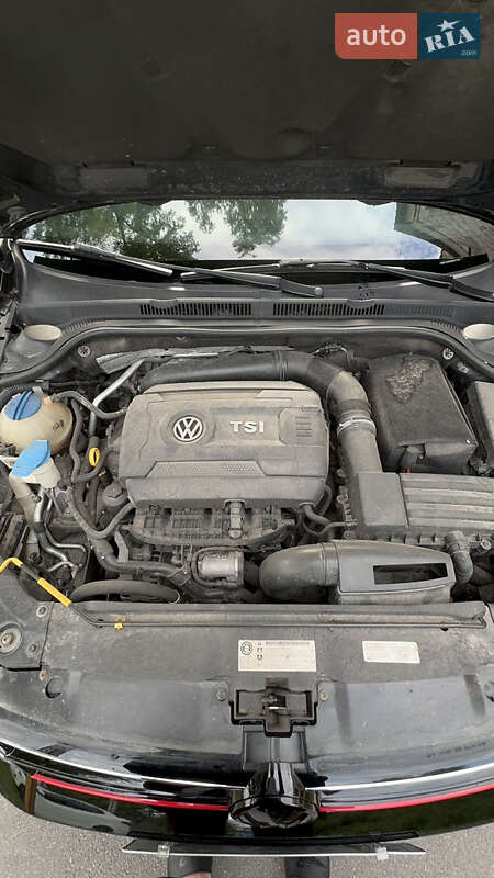 Седан Volkswagen Jetta 2014 в Днепре