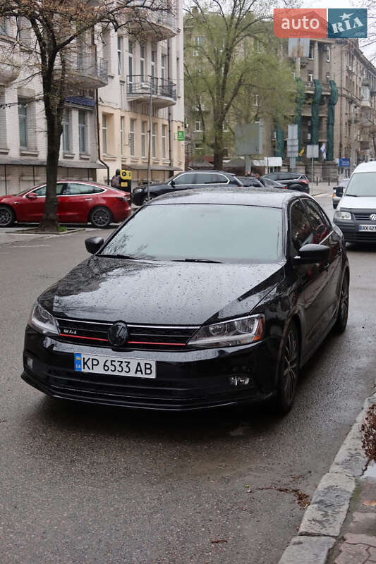 Седан Volkswagen Jetta 2014 в Днепре