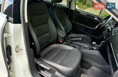 Седан Volkswagen Jetta 2015 в 
