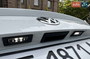 Седан Volkswagen Jetta 2015 в 