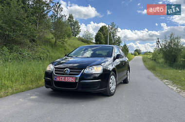 Седан Volkswagen Jetta 2005 в Надвірній