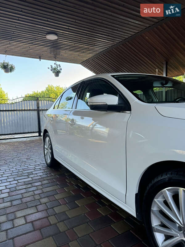 Седан Volkswagen Jetta 2014 в Ярошевке