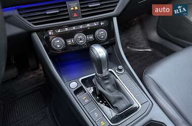 Седан Volkswagen Jetta 2018 в 