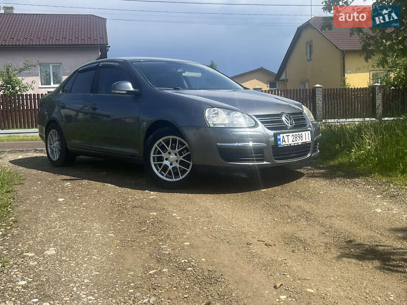 Седан Volkswagen Jetta 2006 в Калуше