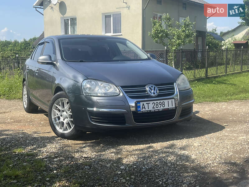 Седан Volkswagen Jetta 2006 в Калуше