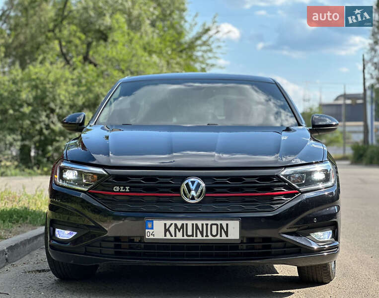 Седан Volkswagen Jetta 2019 в 